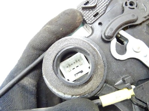 PORTIERSLOT LINKS ACHTER Suzuki Grand Vitara II (JT) 8235065J24 - Afbeelding 1 van 3