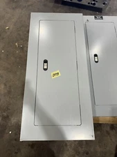 SIEMENS 125 AMP MLO 480/277V  3 PHASE 4 WIRE 42SP INDOOR PANEL-CS 929