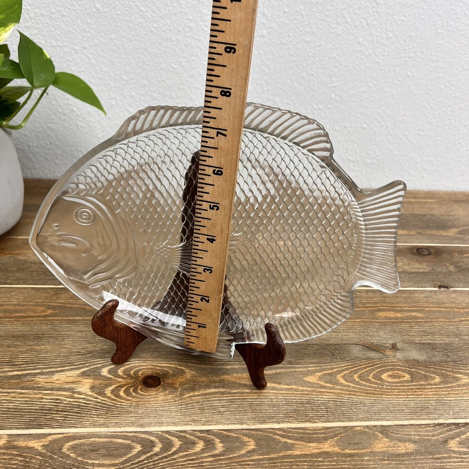 Plato de servir vintage de vidrio transparente en forma de pescado de 10,5" a prueba de horno EE. UU. Foto 2 de 4