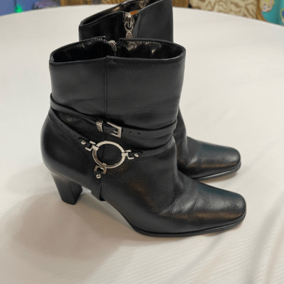 Harley Davidson Harness Ring Biker Heel Bootie 84333 Black Leather Size 7.5 7 /2