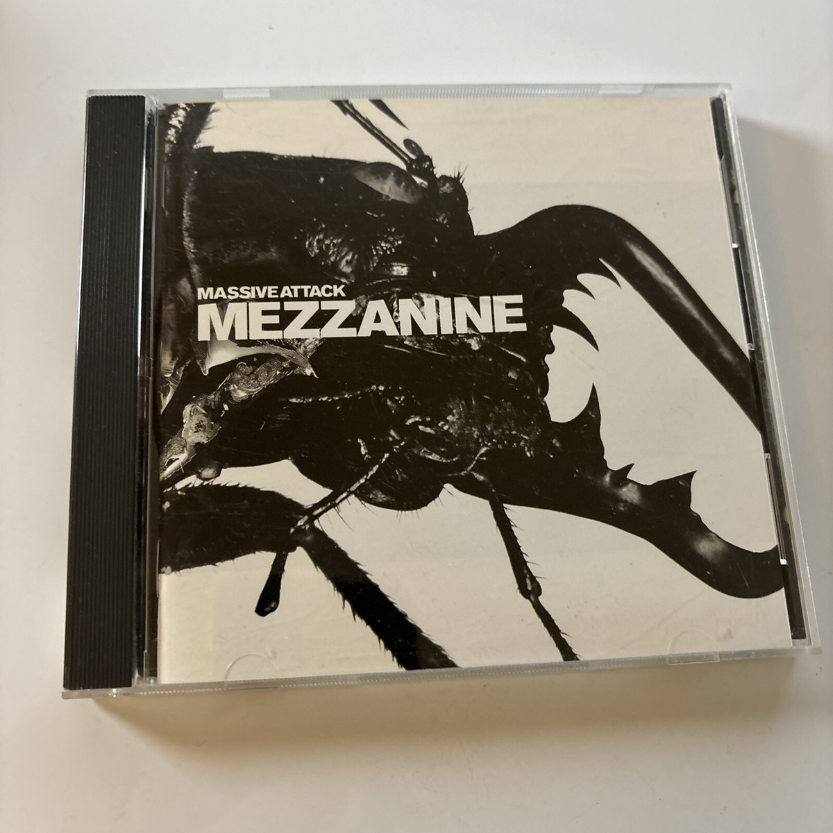 Massive Attack - Mezzanine (CD, 1998) Obi with Japan only Bonus