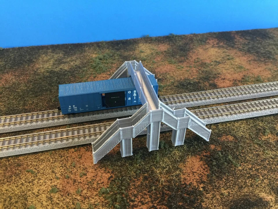 Pedestrian Bridge Walkway Over 2 -3 Tracks - Z Scale 1:220 No Assembly Required! - Image 2 of 4