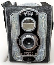 Ising Pucky 1 VTG Box Camera Box Roll Film Camera 6x6 UNTESTED AS IS For Parts