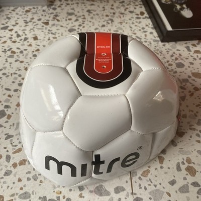Mitre Ace Training Fußball sehr robust Größe 5 Neu 