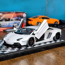 Autoart 1/18 Liberty Walk Lamborghini Aventador White