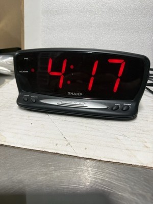 Sharp Digital Alarm Clock Snooze Dimmer Black Model SPC1221 Mont Condition