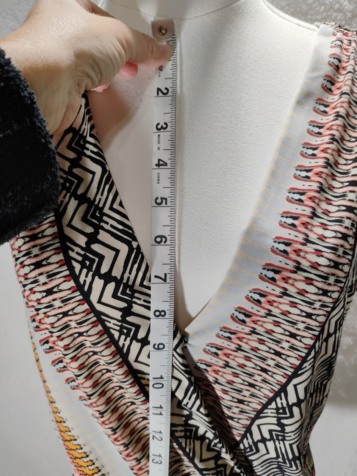 BCBGeneration Patterned Sleeveless Low V-Neck Bod… - image 7