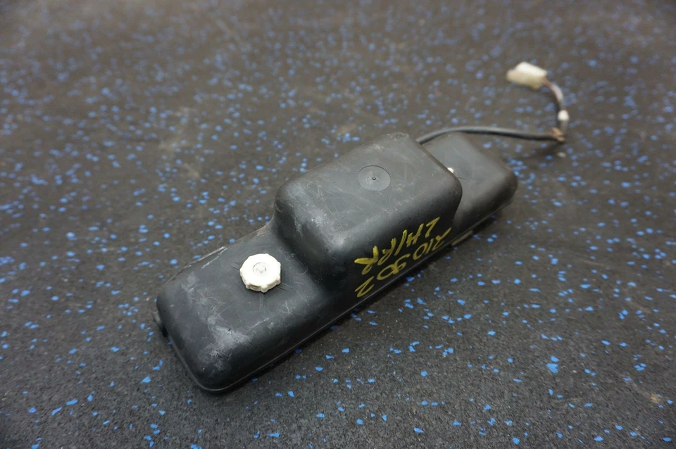 Luz de señal de giro marcador trasero izquierdo roja 94463142500 OEM Porsche 944 1984-91 Foto 3 de 4