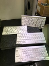 Lot of 4 APPLE A1314 Wireless Keyboard