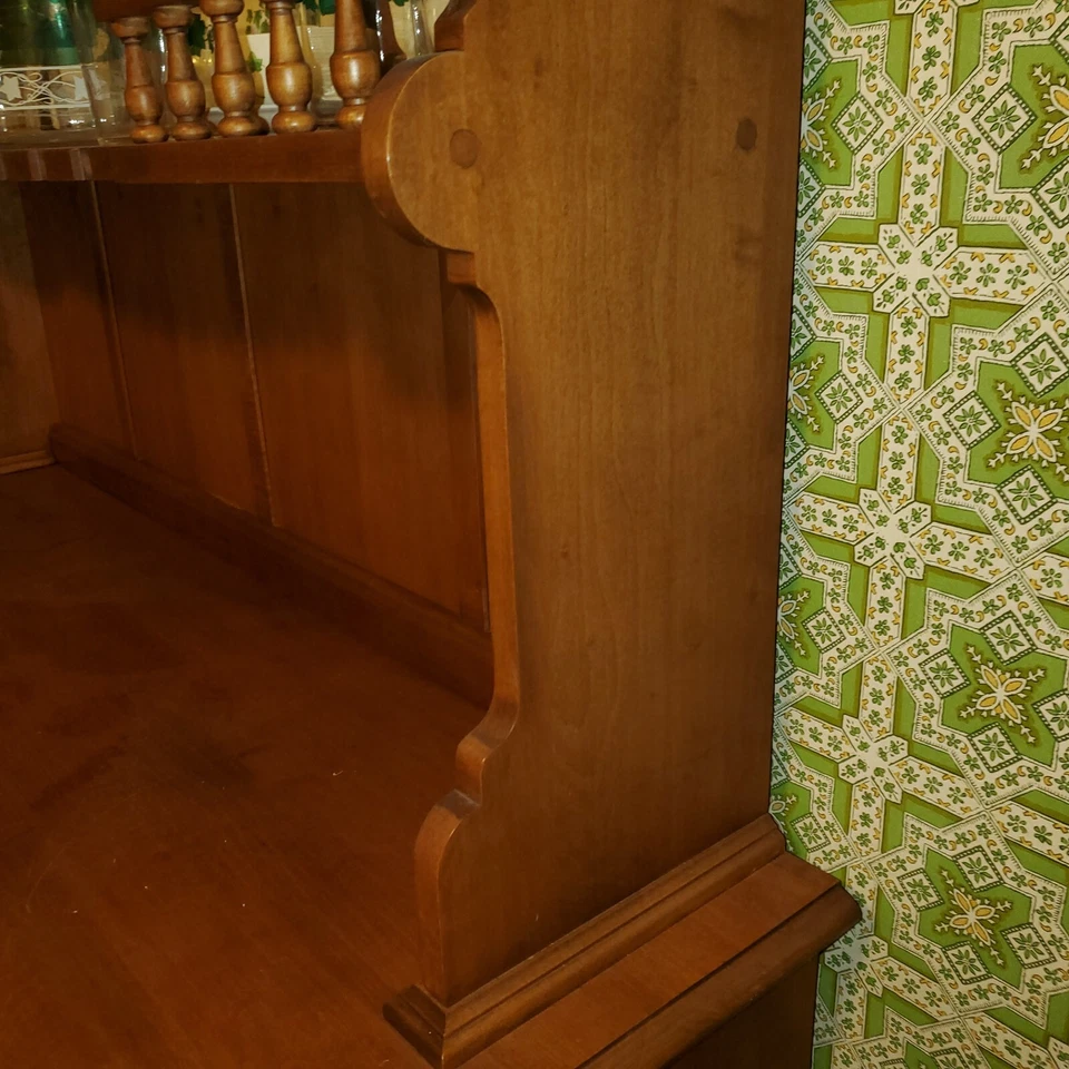 Tell City China Hutch Cabinet Hard Rock Andover Maple 52" VENDA - Imagem 3 de 4