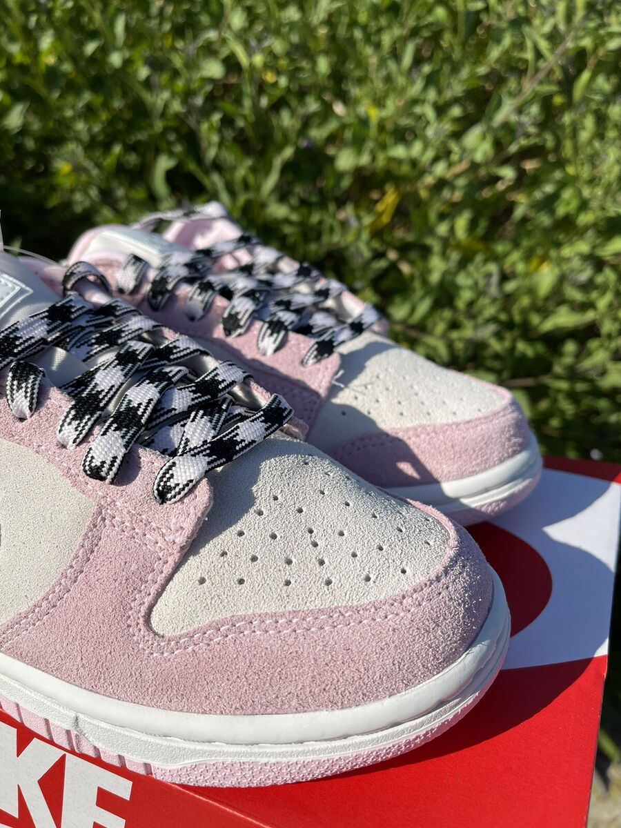NEW Nike Dunk Low LX Pink Foam Suede Women's Size 6W / 4.5Y NEW Nike Dunk Low LX Pink Foam Suede Women's Size 6W / 4.5Y