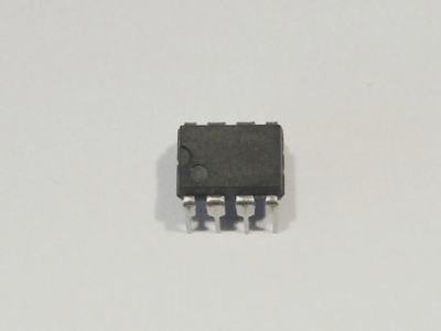 10x UC3843AN  High Performance Current T Mode PWM Controller  DIP8  ST-Micro