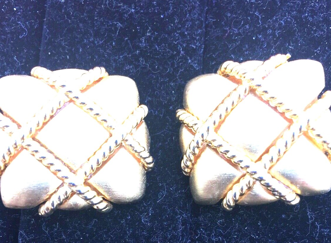 Vintage Earrings Gold Rectangular Shaped Clip On … - image 4