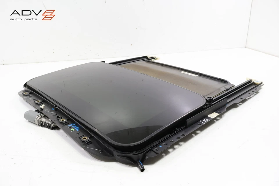 VOLKSWAGEN PASSAT 2012-2022 TECHO CORREDIZO TECHO CORREDIZO VENTANA CRISTAL Y MOTOR Y SOMBRA OEM Foto 3 de 4