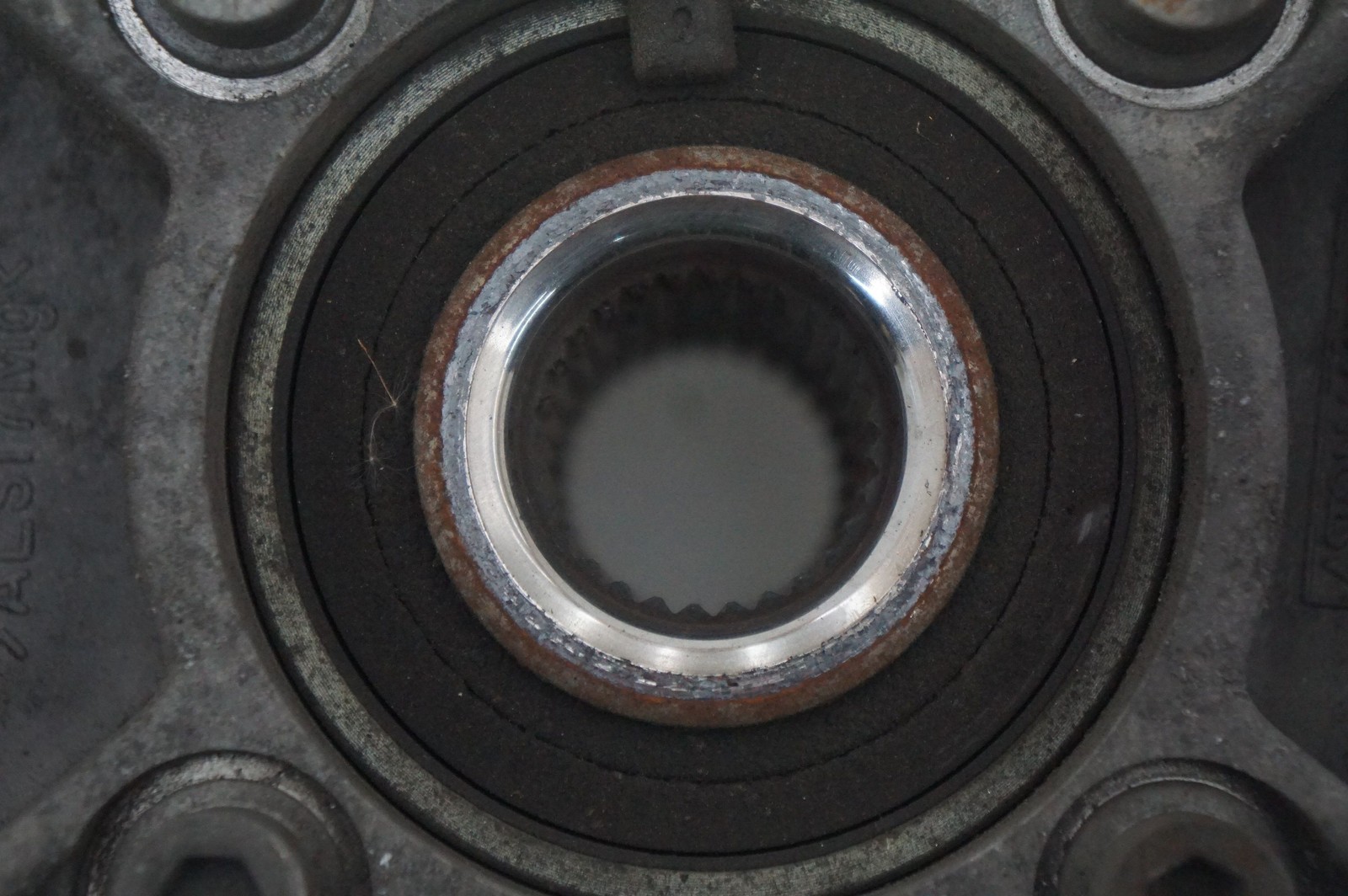 Rear Right Spindle Knuckle Hub Bearing 8D335A970AB Aston Martin V8 Vantage 06-16