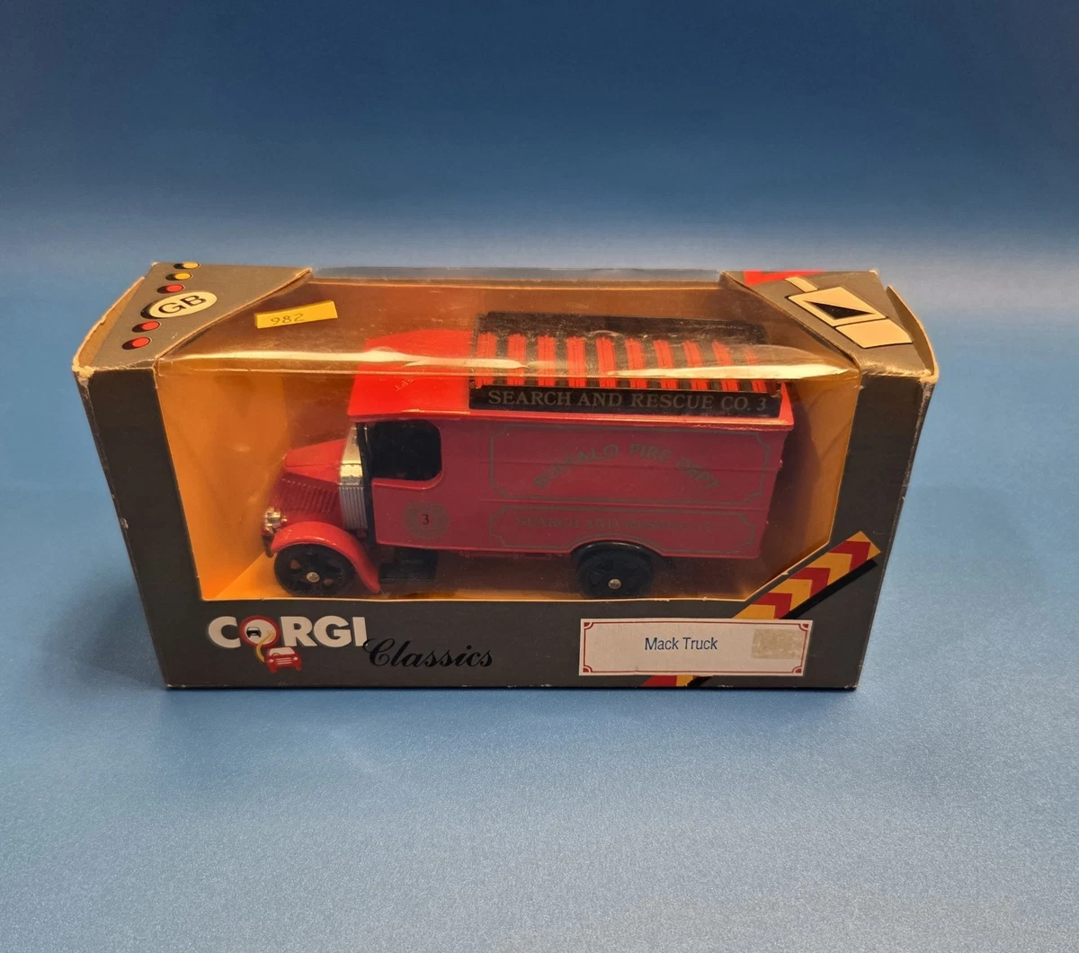 Corgi Mack Vintage Manufacture Diecast Cars, Trucks & Vans for
