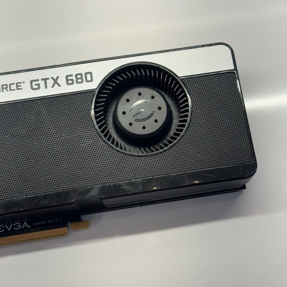 EVGA Nvidia GeForce GTX 680 4 GB GDDR5 PCI Express x16 Video Card (1) - Image 3 of 4