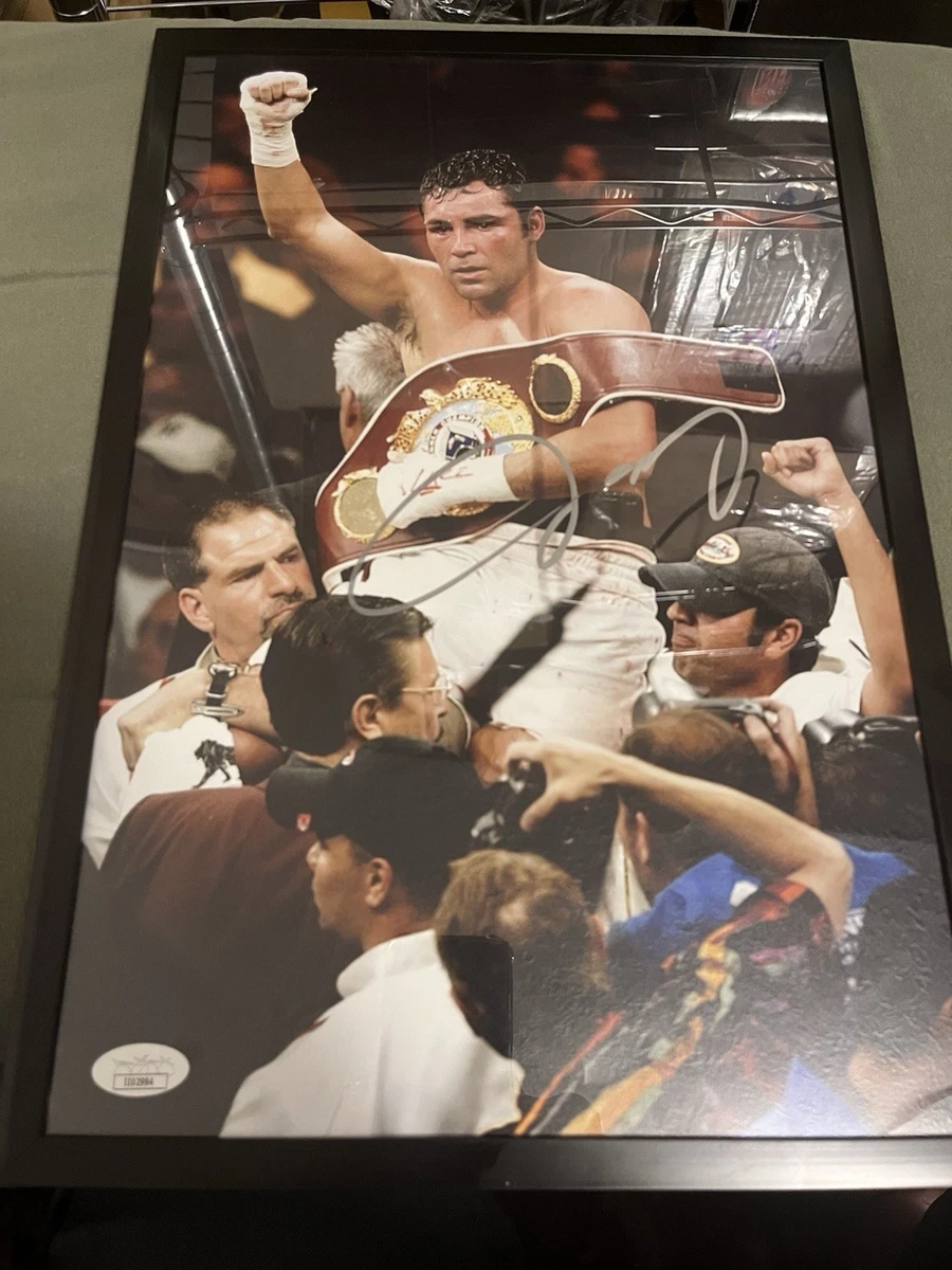 Oscar De La Hoya Boxing Autographed Photos for sale | eBay