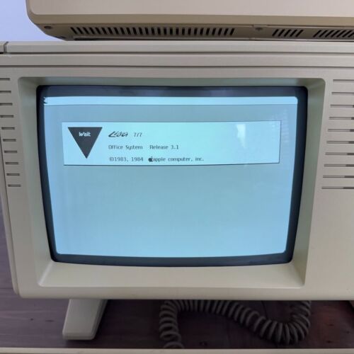 Rare Vintage Apple Lisa 2/5 Computer Fully Functional Working Complete System - Picture 2 of 9