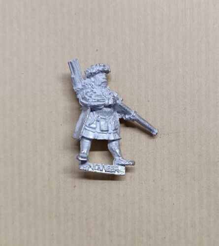 Warhammer Empire Imperium Master Kislev Engineer  w/ Rifle Metal Rare OOP  - Picture 1 of 2