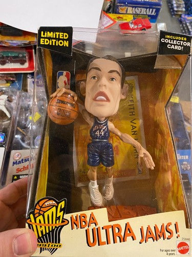 NEW 1999 Mattel NBA Ultra Jams Action Figure Keith Van Horn New Jersey Nets - Picture 2 of 4