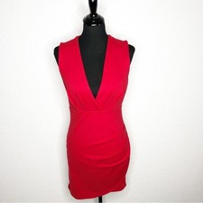 Lulus red v neck sleeveless ruched side dress size Medium holiday party cocktail