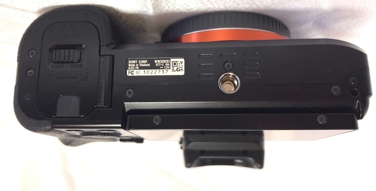 SONY α7R ILCE-7R Black Digital Camera [Shutter 5034] （Near