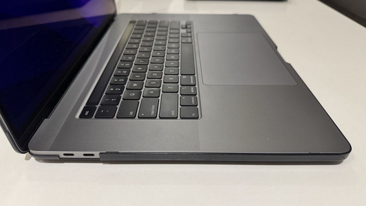 Macbook Pro 16
