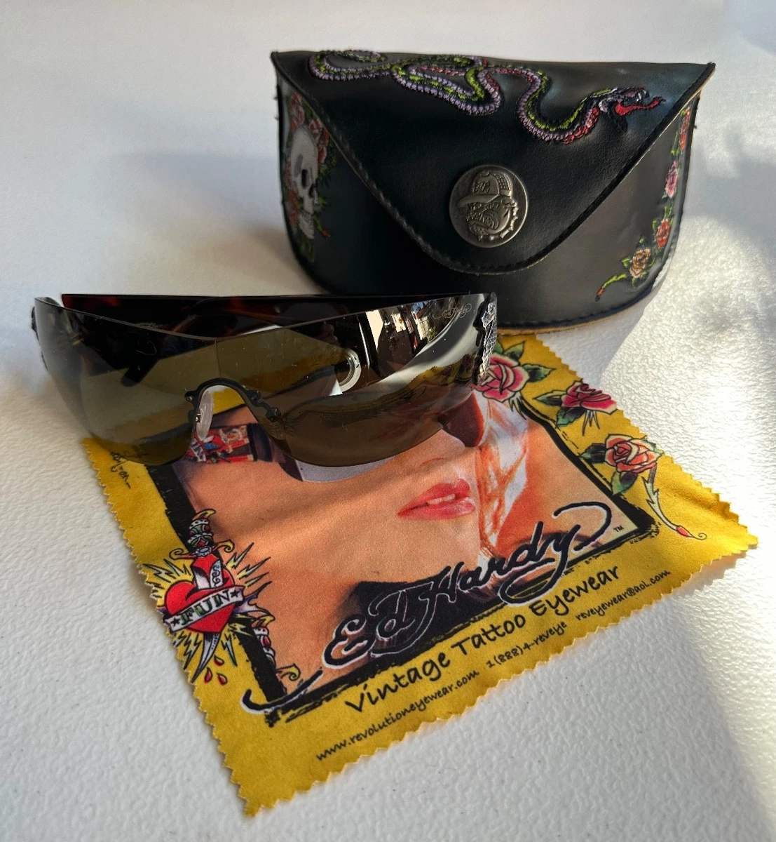 Snake Oversized Plastic Frame Sunglasses for Women for sale  display picture 2