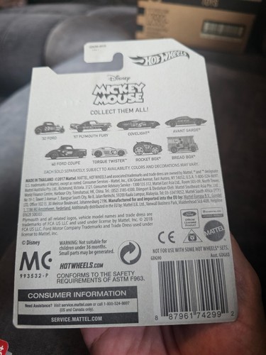 HOT WHEELS DISNEY MICKEY MOUSE 2017 COMPLETE SET OF 8 DIECAST CARS SEALED HTF - Picture 18 of 18
