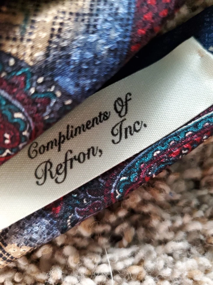 Corbata Pierre Balmain 100 % seda de colección años 90 estampado cachemir púrpura lujo 58"" EE. UU. Foto 4 de 4