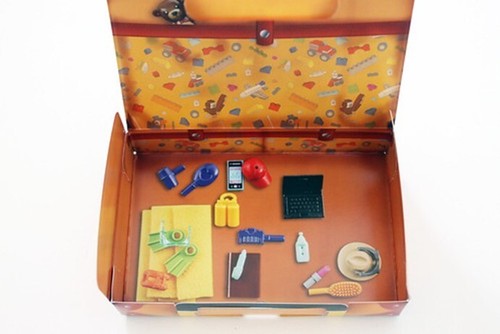 Lego Travel Building Suitcase 5004932 BNIB - Picture 4 of 10