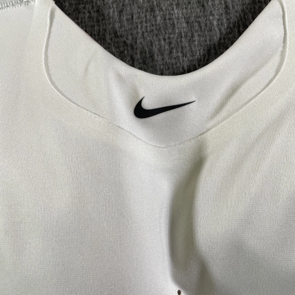 ¡NUEVO! Sujetador deportivo/yoga Nike XS (A-C) Alpha soporte alto para mujer-blanco DD0430-100 Foto 2 de 4