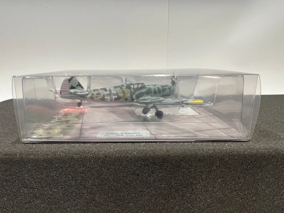Busch 25055 Messerschmitt BF-109 G2 Fighter Plane Heinrich Ehrler 1:87 - Image 2 of 4