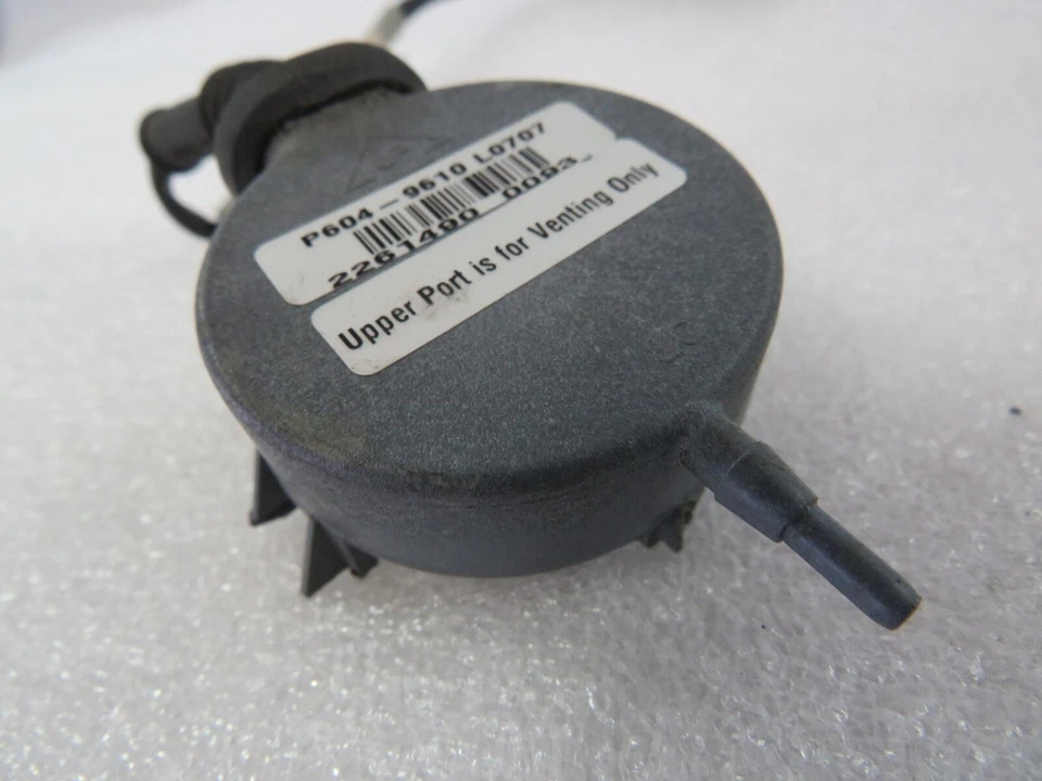 Lamborghini Gallardo, Murcielago, Evap Emission Control Pressure Sensor, Used - Image 3 of 4