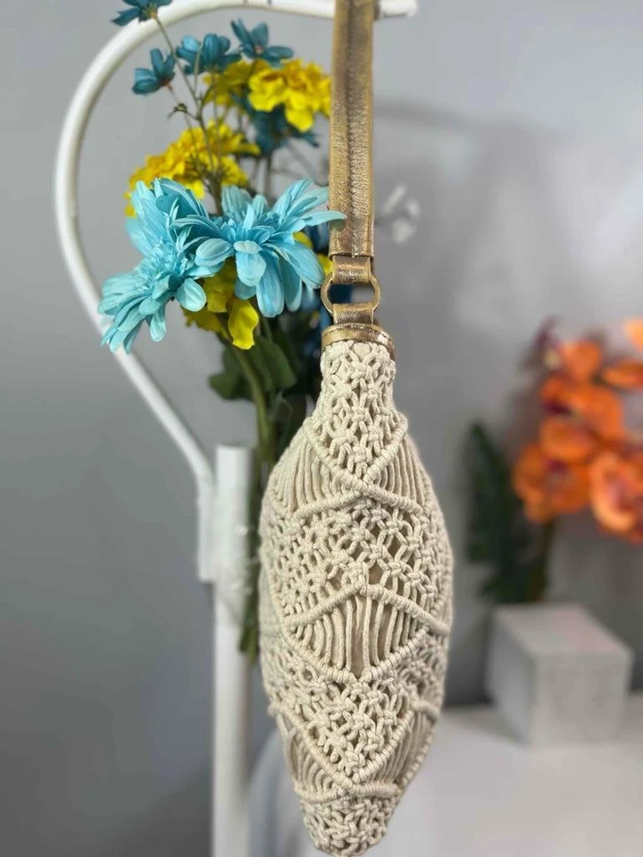 Bolso de hombro HELEN KAMINSKI Gilda de paja natural con adornos dorados y correa Foto 3 de 4