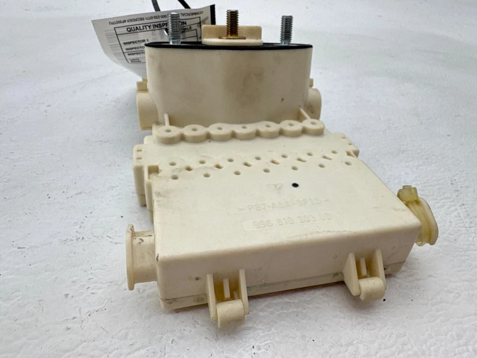 Relé de distribución de energía para caja de fusibles Porsche Boxster 1997-2004 OEM Foto 2 de 4