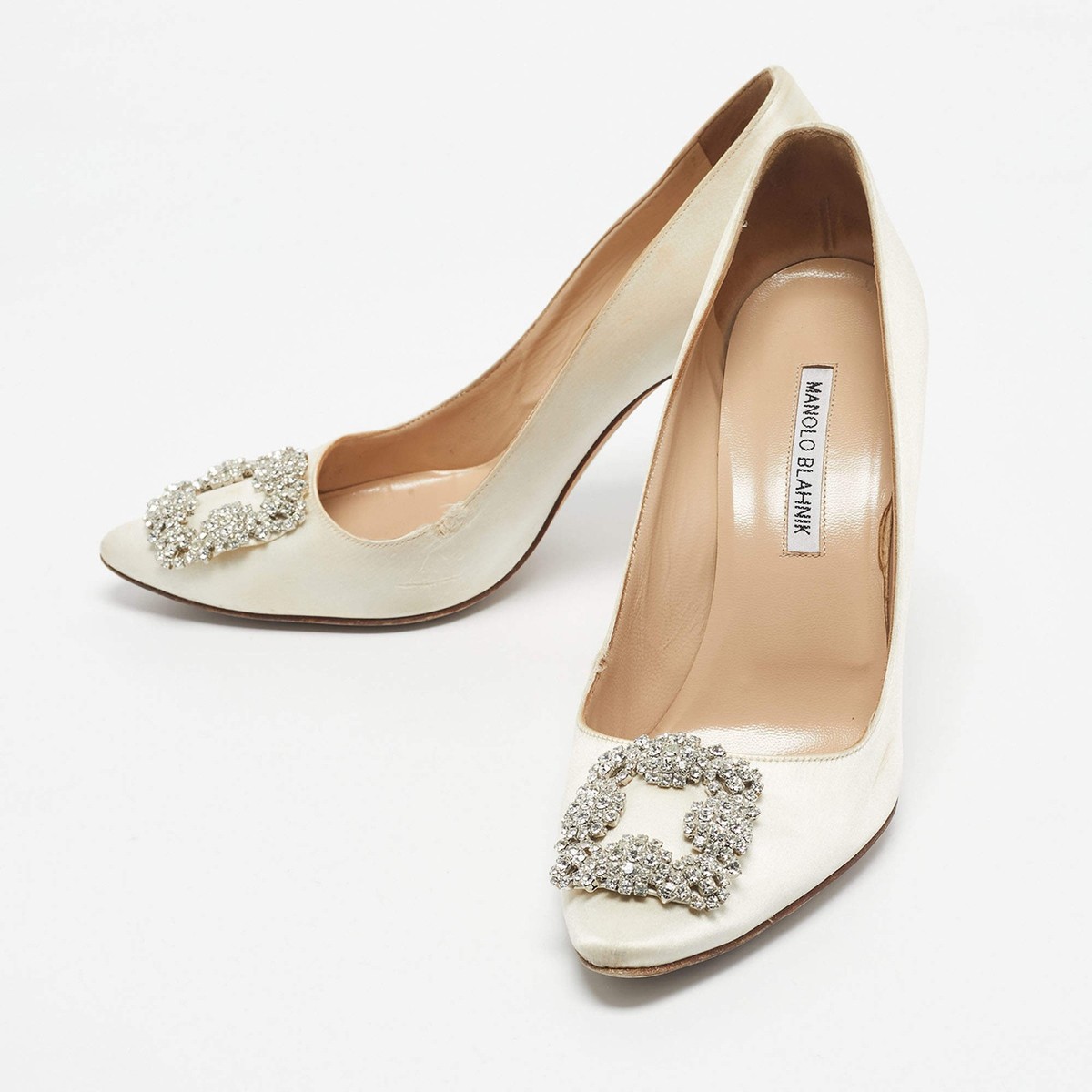 Manolo Blahnik Ivory Satin Hangisi Pumps Size 39.5 | eBay