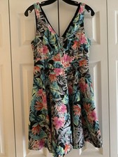 Guess Tropical Sleeveless Sundress Size 6 V Neck Side Zip Lined 