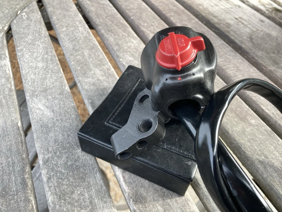 De colección Honda 1975-1976 CB200T RH Arranque y Parada Motor Interruptor Controles Foto 4 de 4