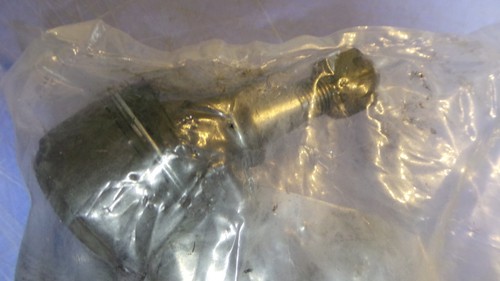 1- Front Outer Tie Rod End Left LH or Right RH for Silverado Sierra 1500 2WD NEW - Picture 3 of 5