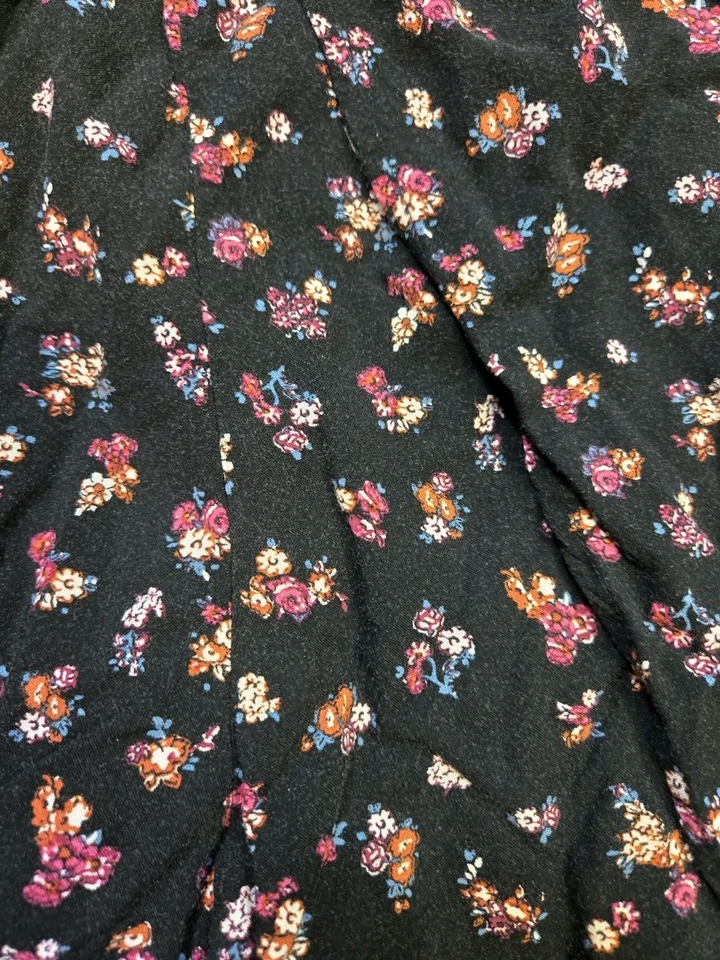 Vestido mameluco Art Class niños niñas negro floral fluido alto-bajo talla 6-6x Foto 2 de 4