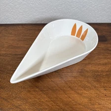 Figgjo Flint Norway Arena Form Bowl Pointed White With Orange Accent 11”