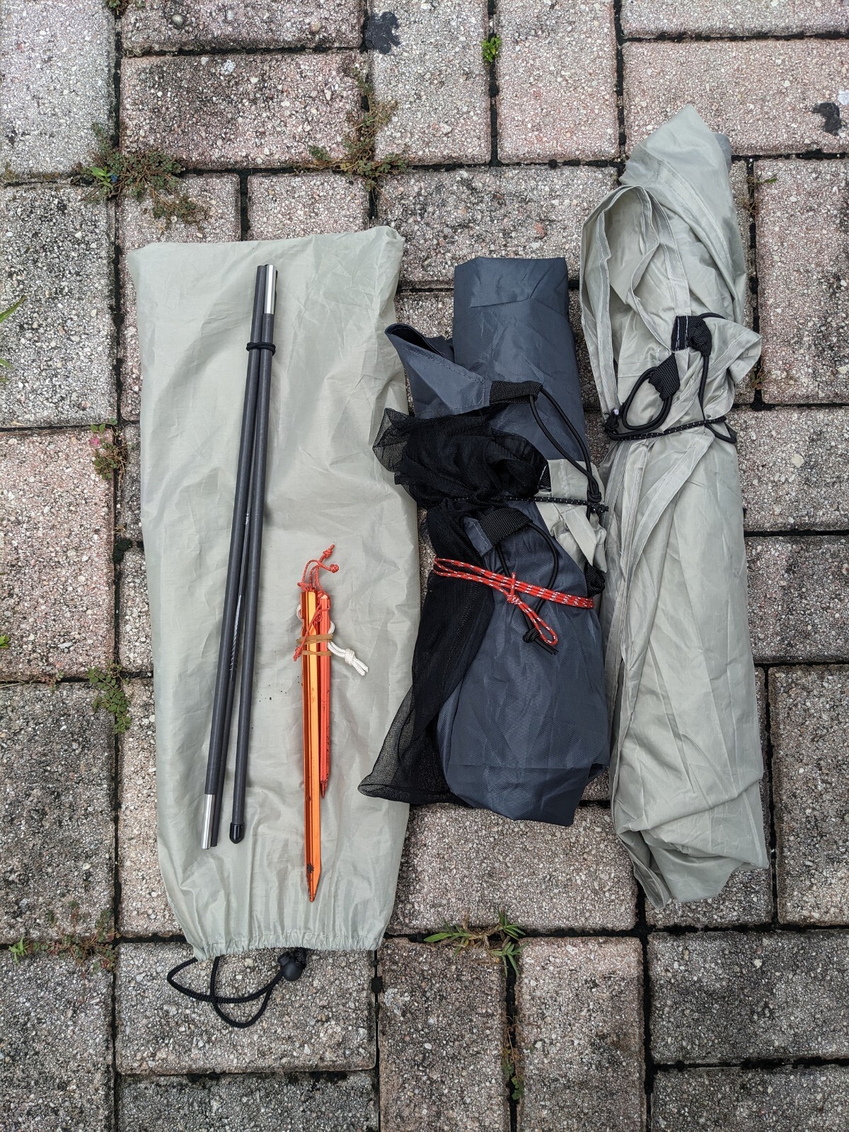 Wilderness Logistics 1p Ultralight trekking pole Backpacking Tent 2lbs
