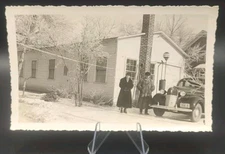 Original Photo Unknown Lincoln Mobilgas Snow Scene Garage Photograph Gas Sign