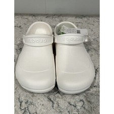 Crocs Bistro Clog Slip Resistant Shoes Non Slip Woman s 9 Mens 7