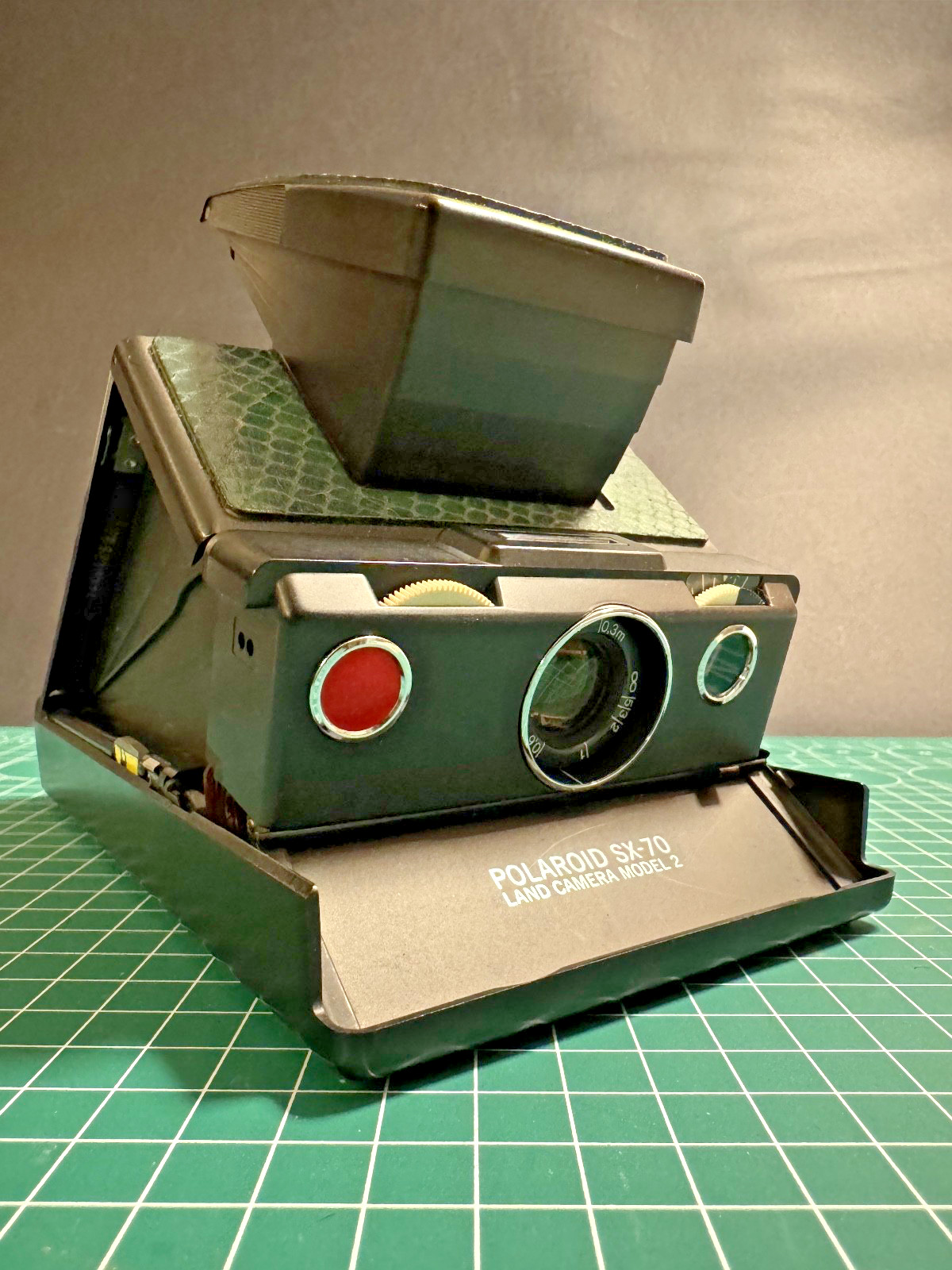 POLAROID SX-70 Land Camera - Model 2