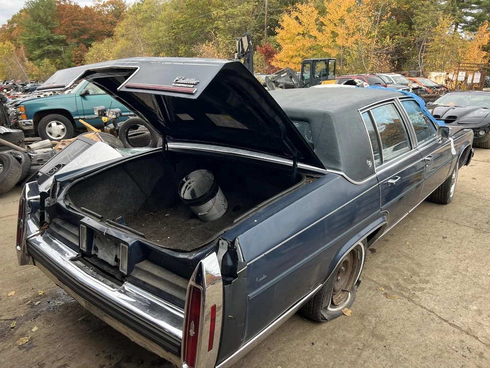 Transmission Assy. CADILLAC BROUGHAM 87 88 89 90 80k miles - Image 3 of 4