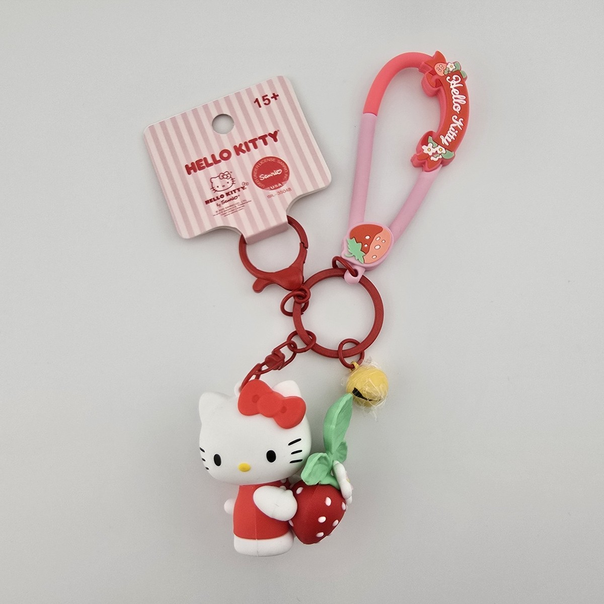 Hello Kitty キーホルダー New Exclusive Miniso x Hello Kitty Sweet Strawberry Keychain With