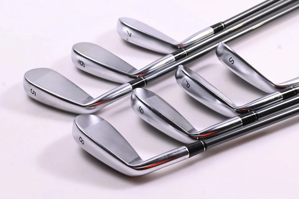 Taylormade R9 Irons / 5-PW+SW / Senior Flex Fujikura Motore 55 Shafts - Image 4 of 4